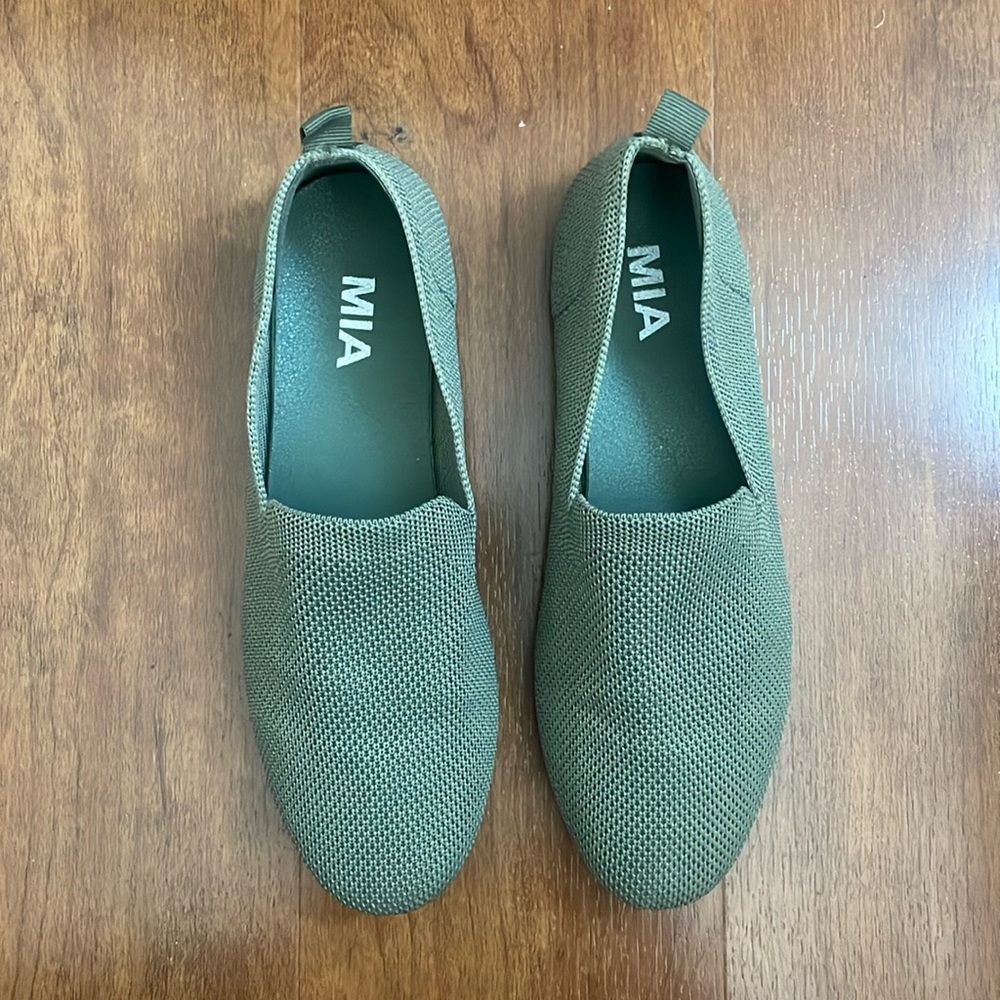 Green Knit Flat Round Toe